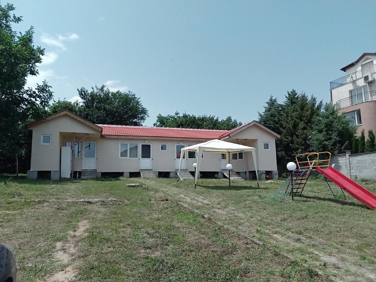 Krimski Guest House And Bungalows ビャラ エクステリア 写真