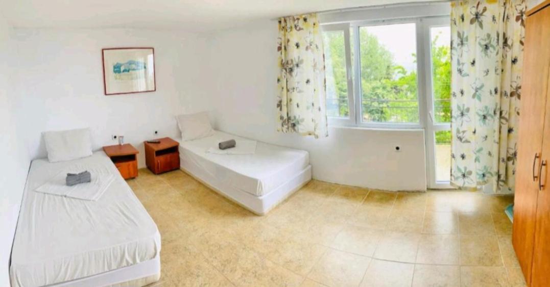 Krimski Guest House And Bungalows ビャラ エクステリア 写真